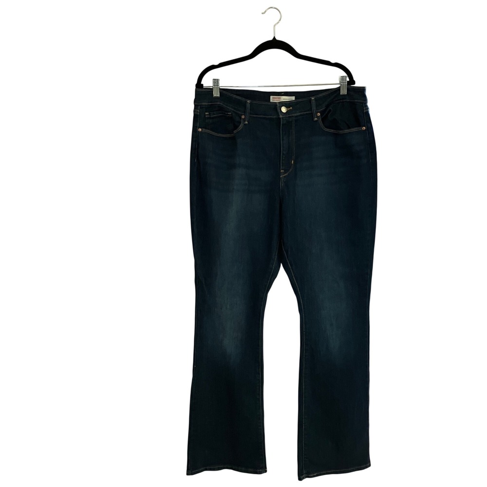 Signature by Levi Strauss Mid Rise Woman's Size 30 Bootcut Dark Wash Jeans